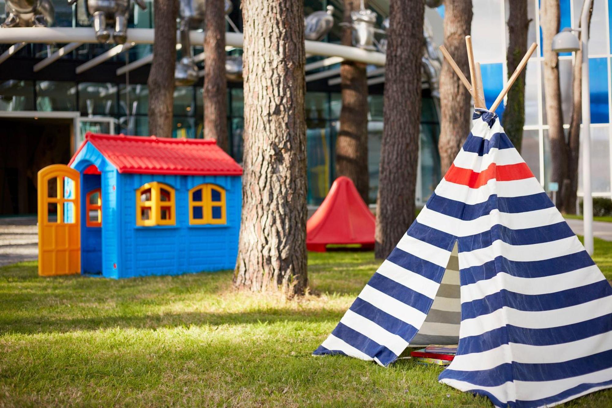 Paragraph Resort & Spa Shekvetili, Autograph Collection Εξωτερικό φωτογραφία Children's play area