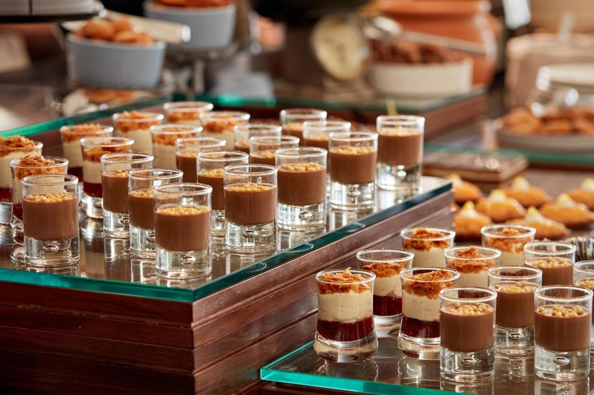 Paragraph Resort & Spa Shekvetili, Autograph Collection Εξωτερικό φωτογραφία Chocolate dessert