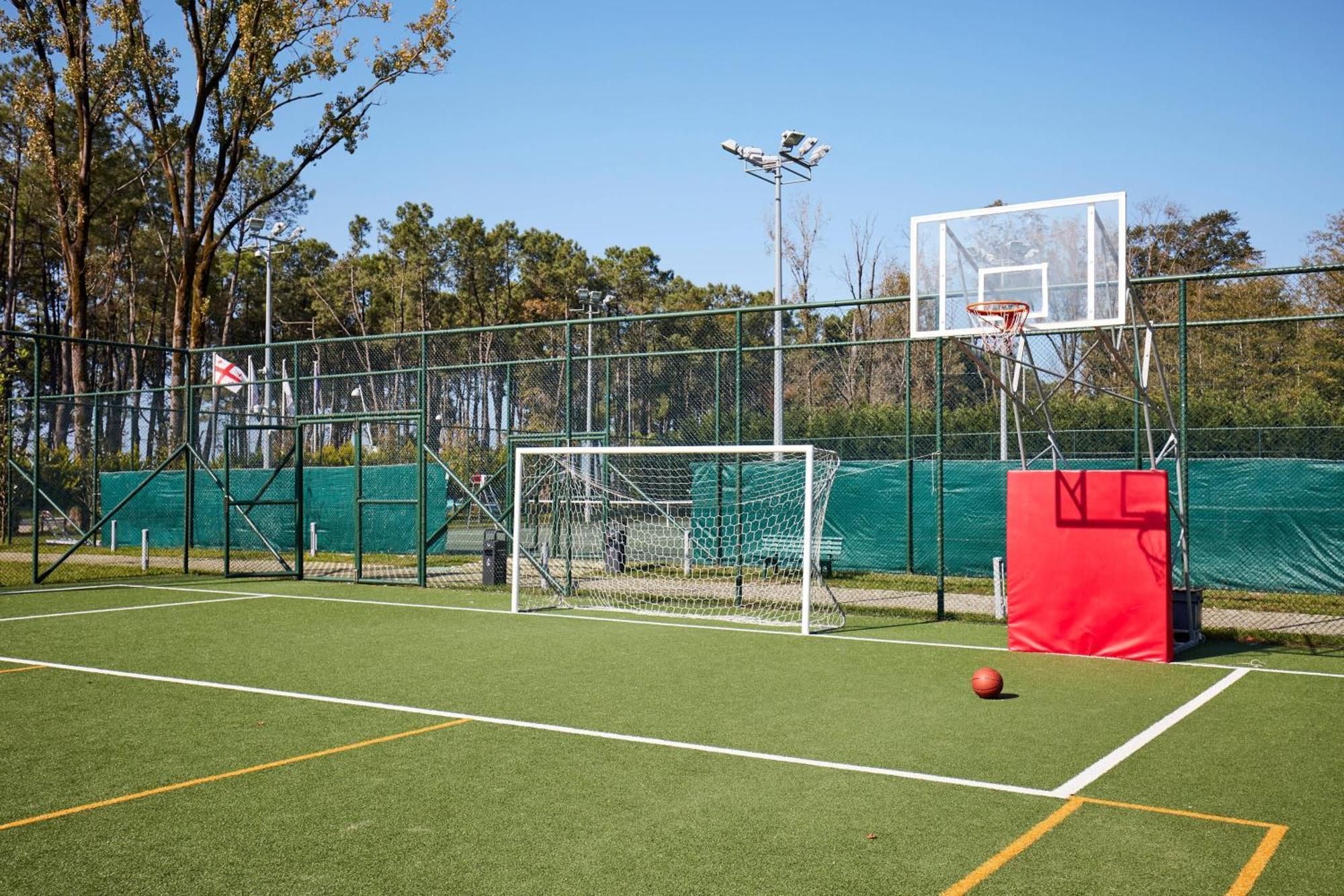 Paragraph Resort & Spa Shekvetili, Autograph Collection Εξωτερικό φωτογραφία Multisport field