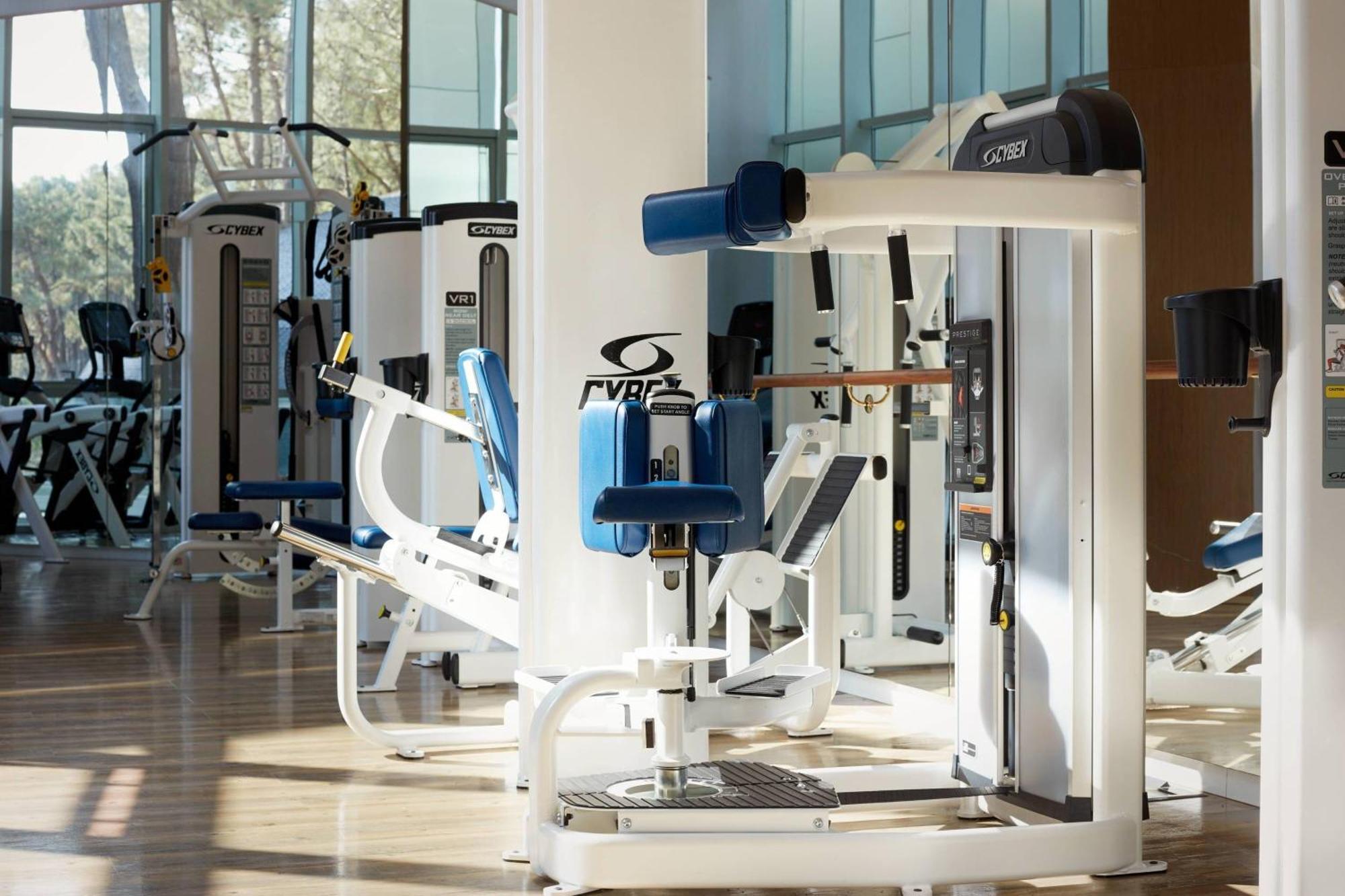 Paragraph Resort & Spa Shekvetili, Autograph Collection Εξωτερικό φωτογραφία A leg press machine